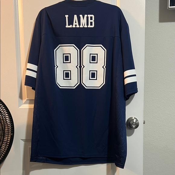 Dallas Cowboys CeeDee Lamb #88 jersey. Just basic jersey, but good condition. - Picture 1 of 8